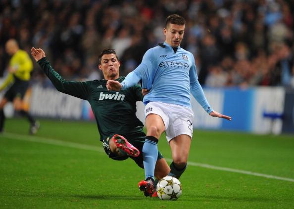 官方：尤文图斯与20岁前锋塞里涅-德梅续约至2028年（尤文图斯官宣：与20岁前锋塞里涅-德梅续约，合同至2028年）