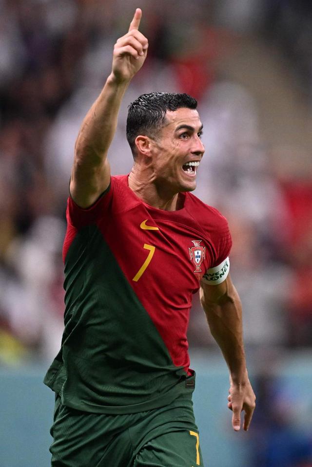 斯洛特：让萨拉赫替补不是容易的决定，但这就是我的选择（斯洛特：安排萨拉赫替补很艰难，但我选择这样做）