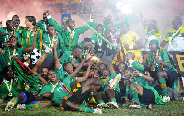 利物浦直接加点钱拿维尔茨去和皇马换修斯算了（利物浦再添点转会费，用维尔茨同皇马交换维尼修斯不就行了）