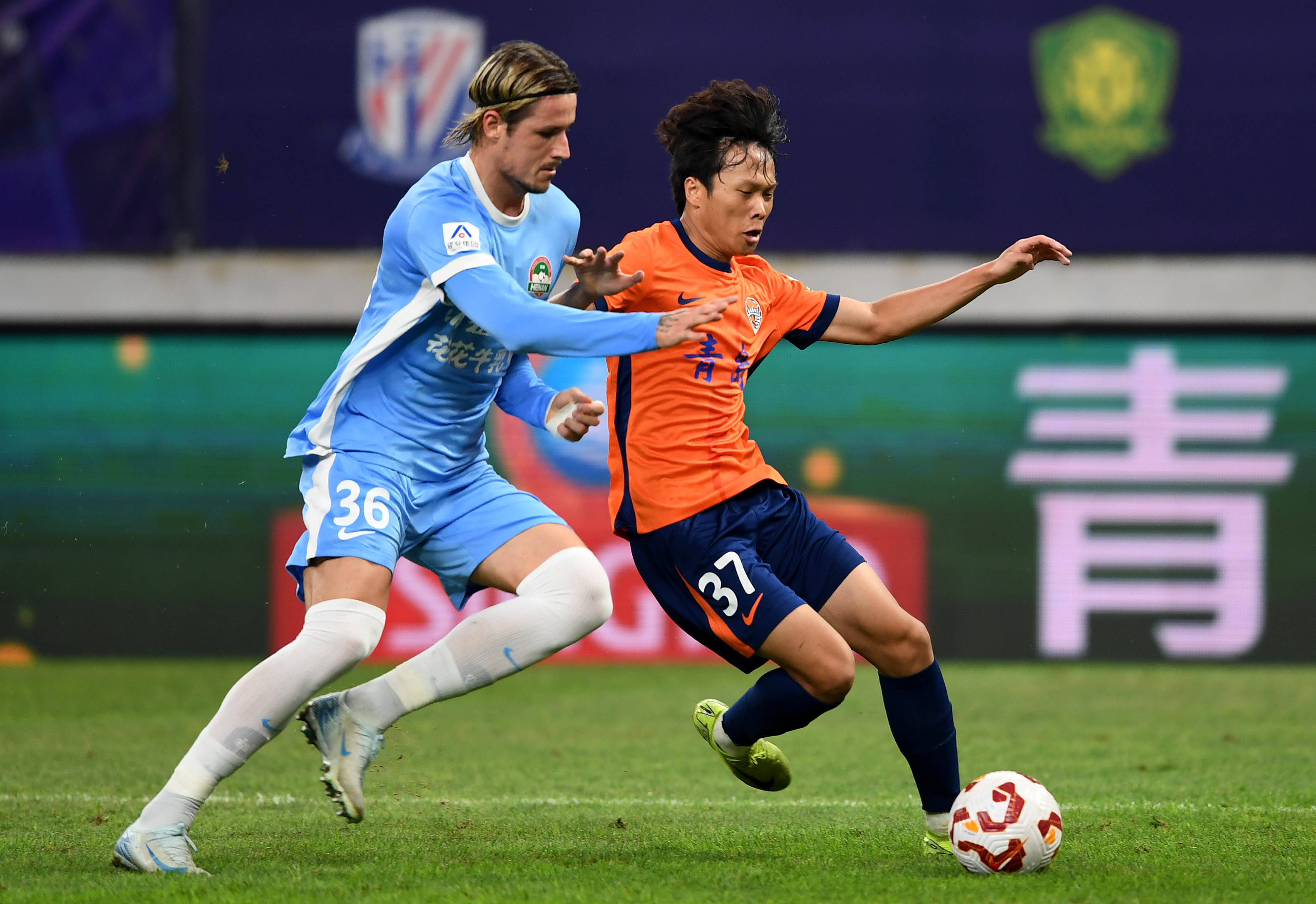 为红魔在英超主场破门！达洛特成为第四位达此成就葡萄牙球员（达洛特英超主场破门，成曼联第4位完成此壮举的葡萄牙球员）