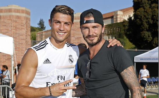 从“水土不服”到中场中坚，斯洛特冒险启用维尔茨收获显著成效（从短暂水土不服到中场定海神针，斯洛特大胆启用维尔茨收获显著回报）