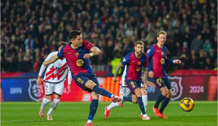 辽宁铁人冲超大动作：重磅引援方案全面曝光（辽宁铁人为冲超出手：重磅引援计划全面揭晓）