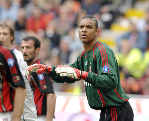 乌兹别克斯坦队展现黑马潜质（乌兹别克斯坦队崭露黑马之势）