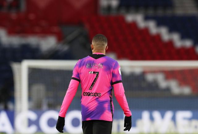 萨卡能否成为哈兰德的FPL队长替代者？（FPL队长之选：萨卡能接替哈兰德吗？）