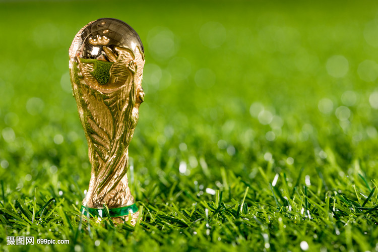 梅西的散步式踢法，背后会有怎样的技术含量？（看似散步的梅西，技术含量到底有多高？）