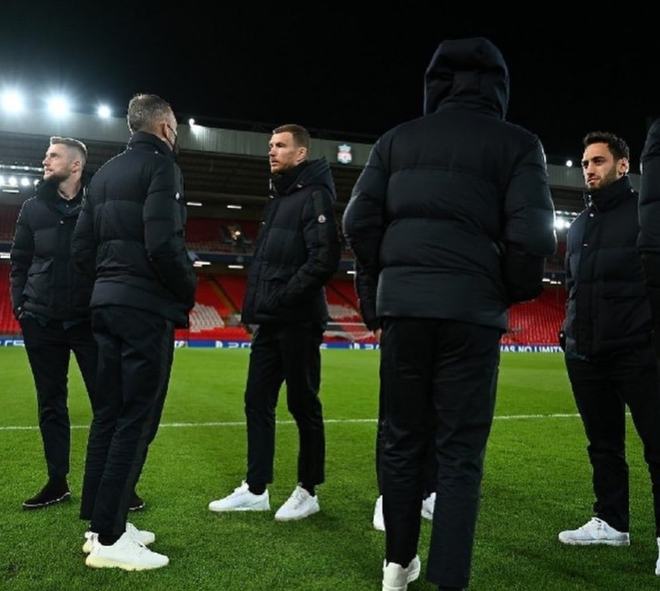 万隆前锋：我已准备好复出，我能否进球不重要，球队能赢就行（万隆前锋复出在即：不计个人进球，只求球队胜利）