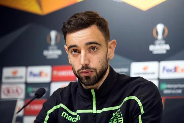 梅西获美职联MVP并率队首夺总冠军，雨中致歉开幕式取消（梅西荣膺美职联MVP率队首夺总冠军，雨中开幕式取消他现场致歉）