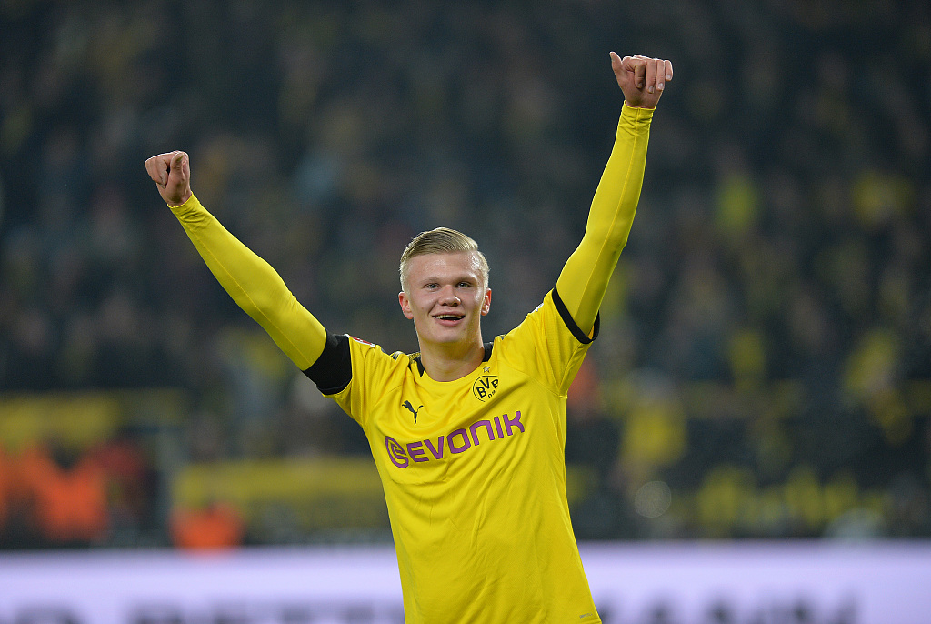 中超球队阵容分析：武汉三镇阵容变化,（中超阵容观察：武汉三镇人员变动解析）