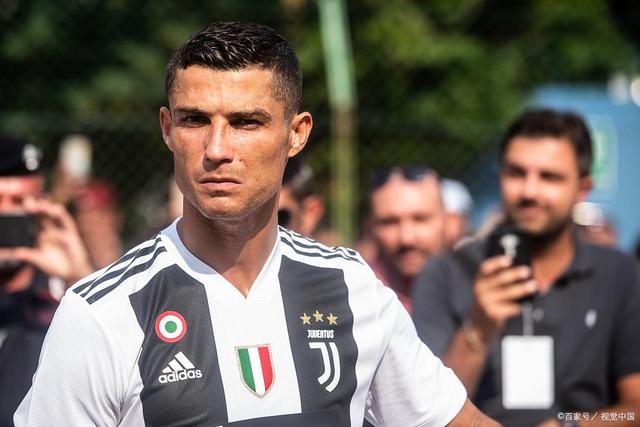 梅西亮相引发全球关注（梅西亮相掀起全球热议）